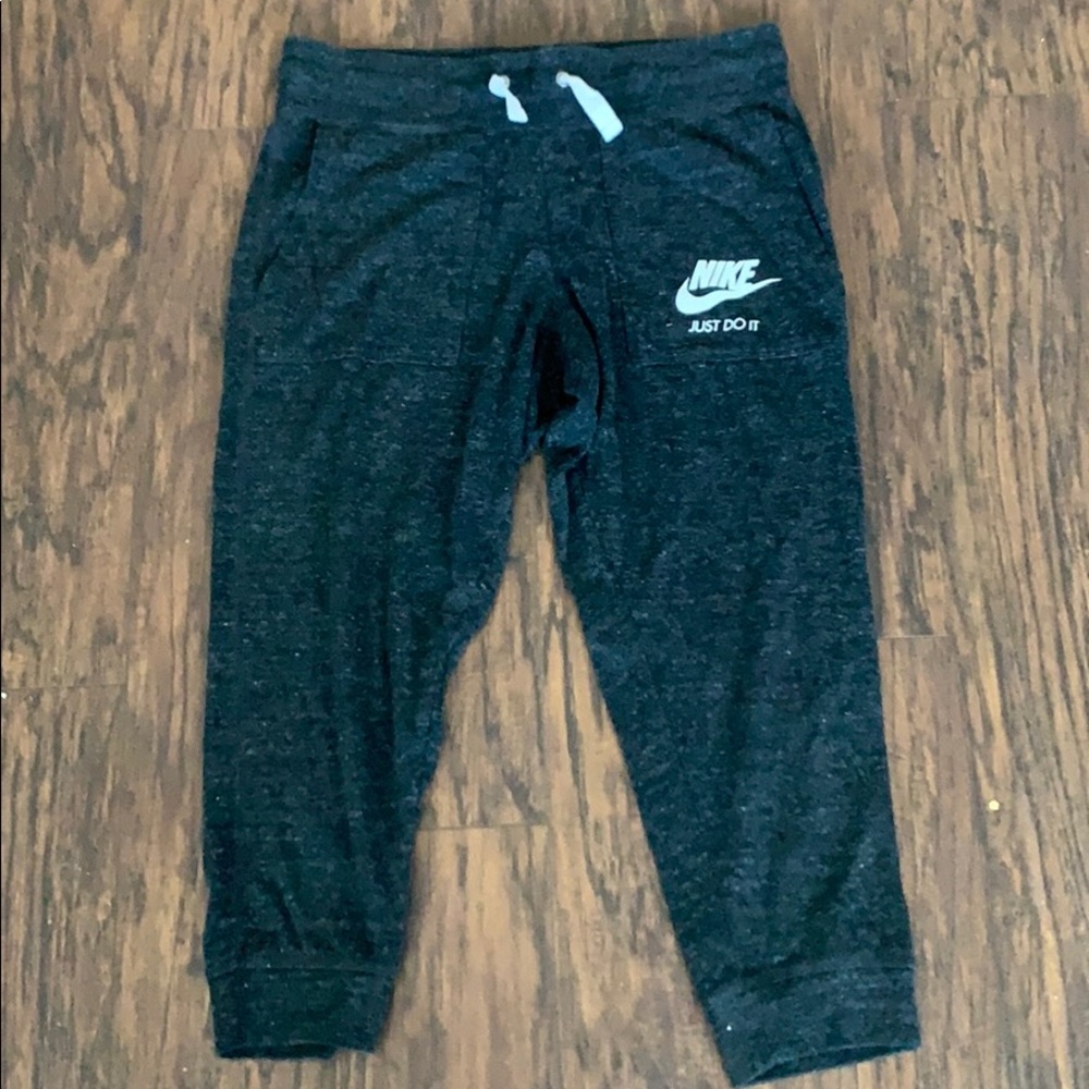 nike pro women sweatpants